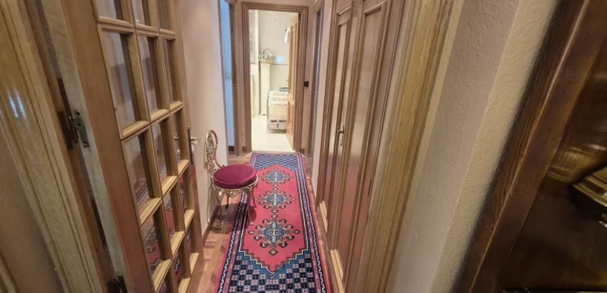 Piso céntrico de dos habitaciones con garaje