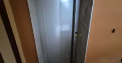 Piso de cinco habitaciones y dos baños para reformar