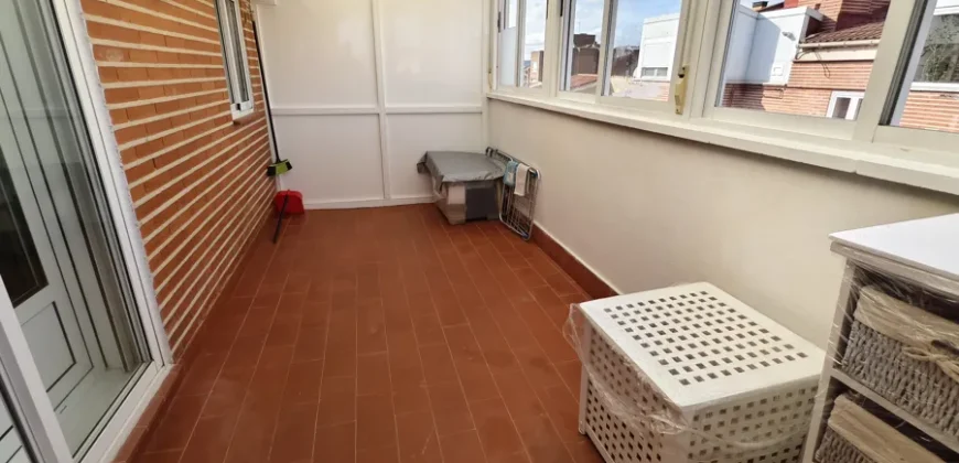 Dúplex de cuatro habitaciones con garaje y trastero