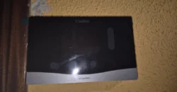 Chalet pareado de dos plantas con patio