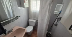 Chalet pareado de dos plantas con patio