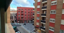 Piso céntrico de tres habitaciones y dos baños con garaje Piso céntrico de tres habitaciones y dos baños con garaje