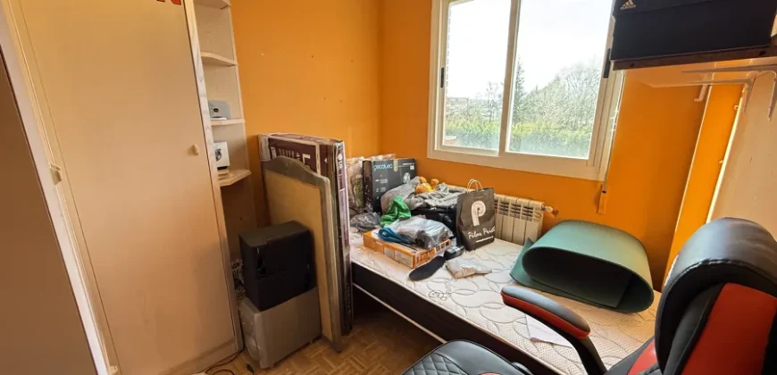 Piso de tres habitaciones con garaje