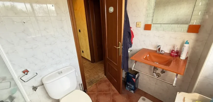 Piso de tres habitaciones con garaje