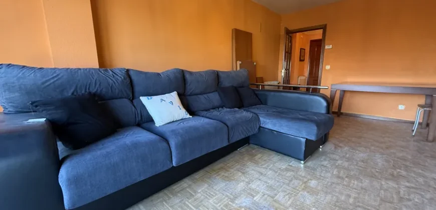 Piso de tres habitaciones con garaje