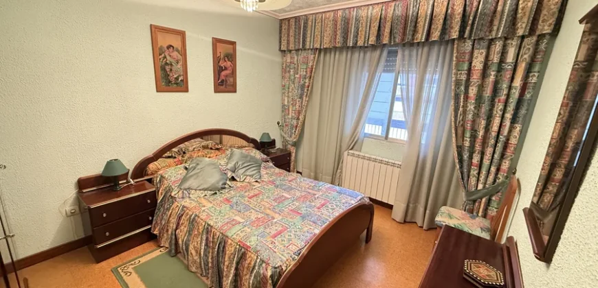 Piso de tres habitaciones en pleno centro