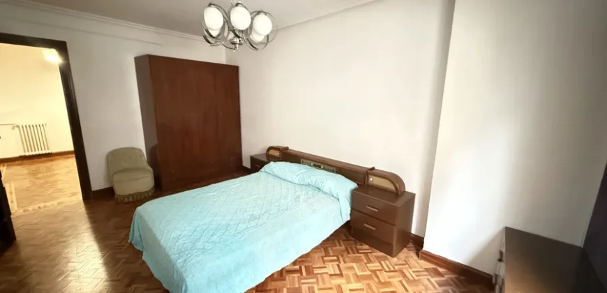 Piso en venta centro de Palencia de cuatro habitaciones