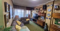 Piso de tres habitaciones dos baños y plaza de garaje