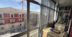 Piso céntrico de cuatro habitaciones Piso céntrico de cuatro habitaciones