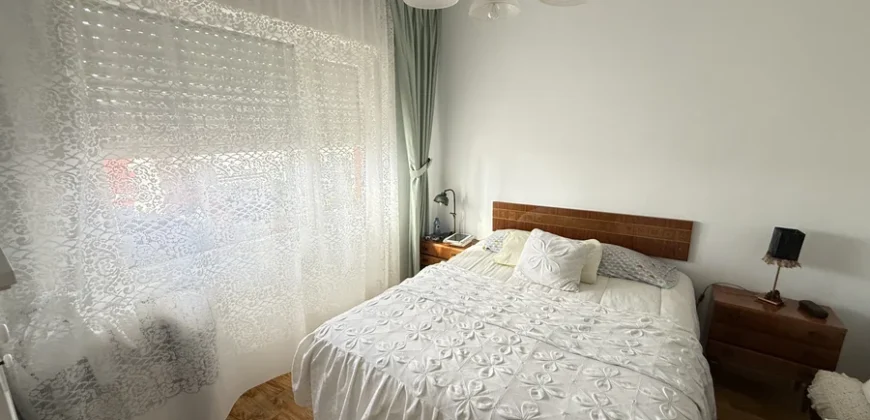 Piso céntrico de cuatro habitaciones