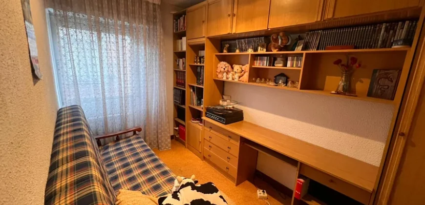 Piso de tres habitaciones en pleno centro