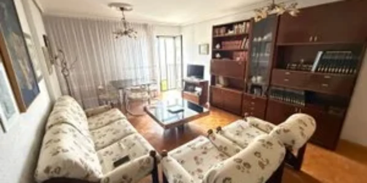 Piso de tres habitaciones con garaje