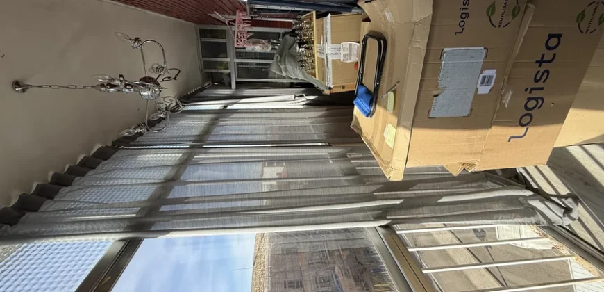 Piso céntrico de cuatro habitaciones