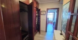 Piso de tres habitaciones dos baños y plaza de garaje