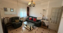 Piso céntrico de cuatro habitaciones Piso céntrico de cuatro habitaciones