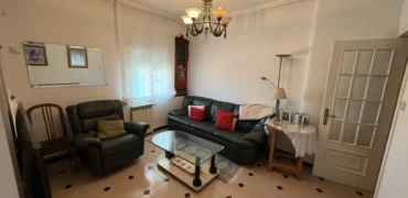 Piso céntrico de cuatro habitaciones