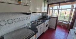 Piso de tres habitaciones dos baños y plaza de garaje