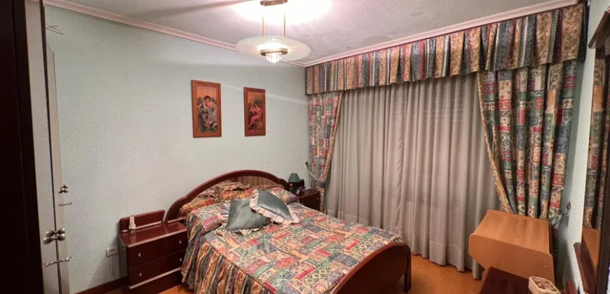 Piso de tres habitaciones en pleno centro