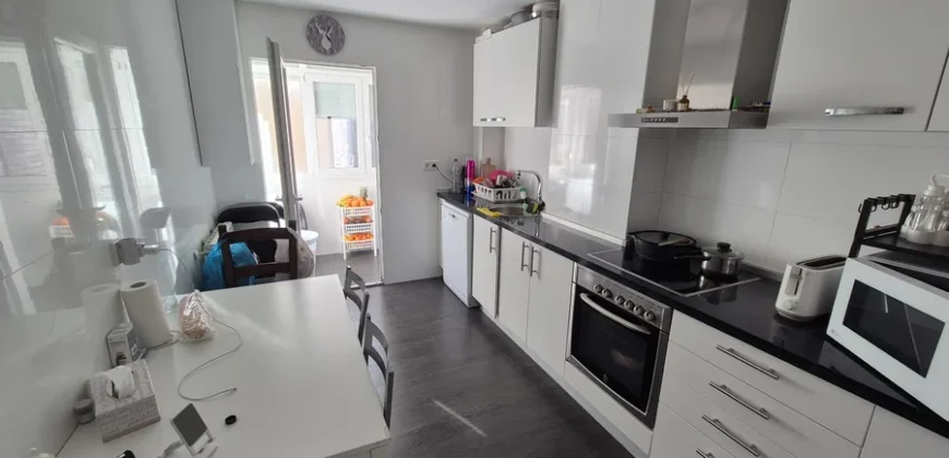 Piso en Palencia reformado de tres habitaciones con terraza