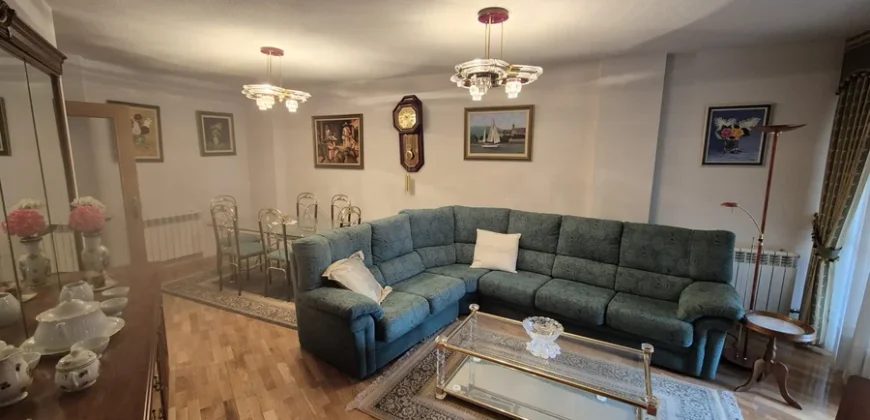 Piso de dos habitaciones dos baños con garaje y trastero