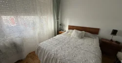 Piso céntrico de cuatro habitaciones Piso céntrico de cuatro habitaciones