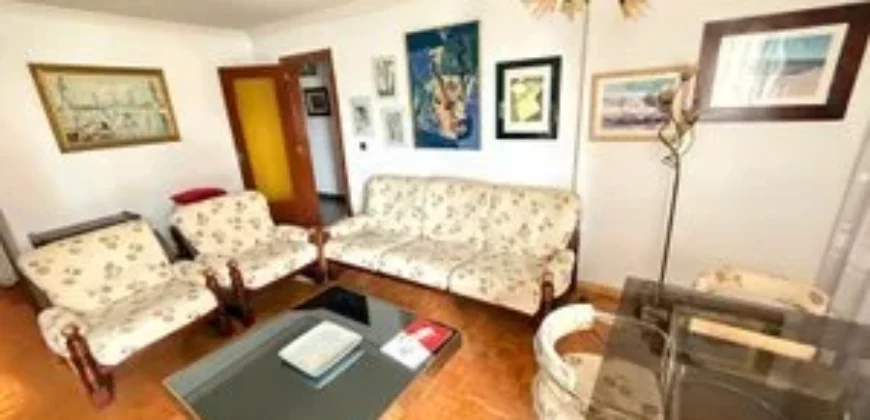 Piso de tres habitaciones con garaje