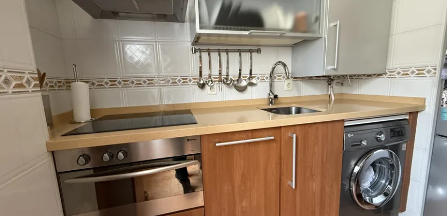 Ático de dos habitaciones con garaje