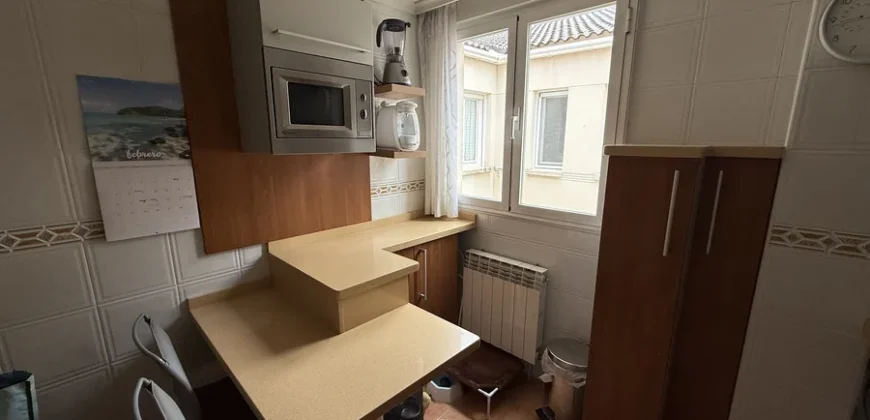 Ático de dos habitaciones con garaje