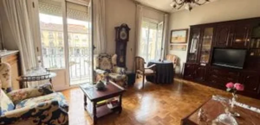 Piso en Palencia Plaza Mayor de 3 dormitorios y 2 baños