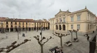Piso en Palencia Plaza Mayor de 3 dormitorios y 2 baños Piso en Palencia Plaza Mayor de 3 dormitorios y 2 baños