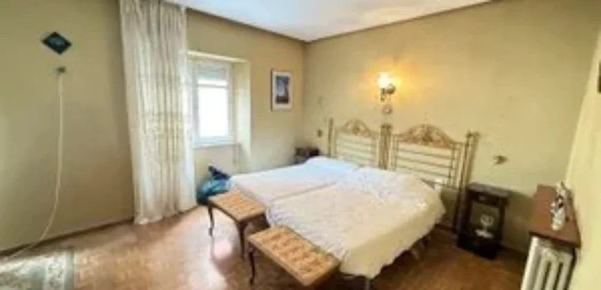 Piso en Palencia Plaza Mayor de 3 dormitorios y 2 baños