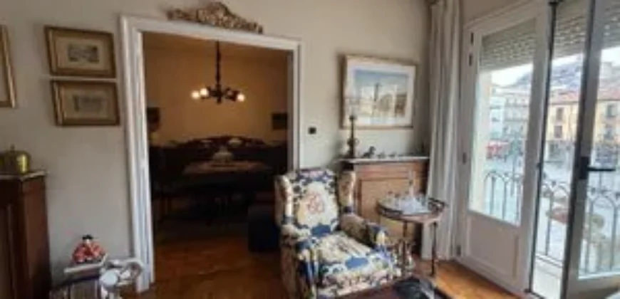 Piso en Palencia Plaza Mayor de 3 dormitorios y 2 baños