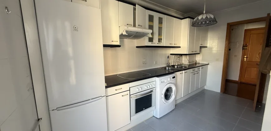 Piso de tres habitaciones con garaje y trastero