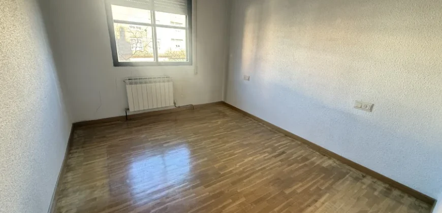 Piso de tres habitaciones con garaje y trastero