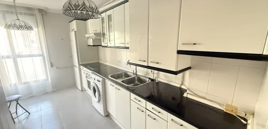 Piso de tres habitaciones con garaje y trastero