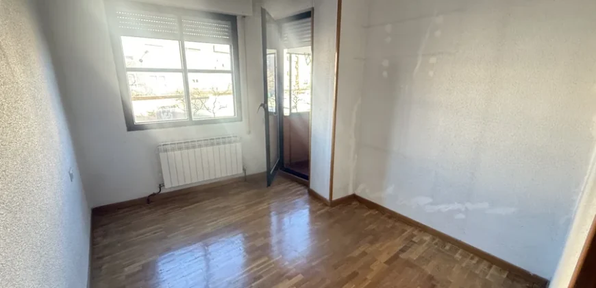 Piso de tres habitaciones con garaje y trastero