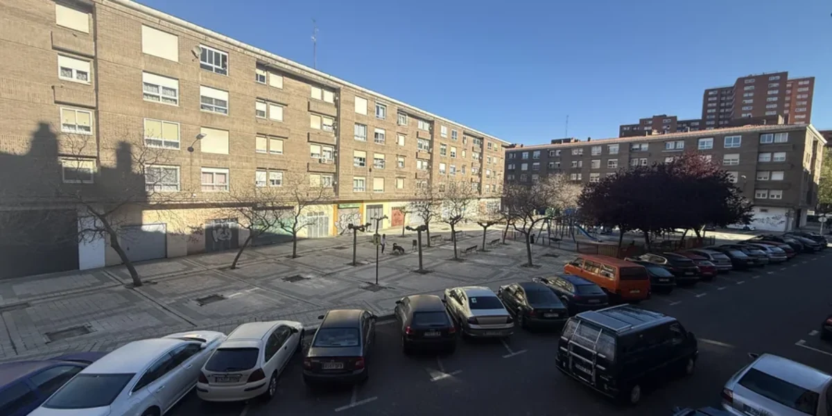 Piso de tres habitaciones con garaje y trastero