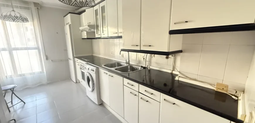 Piso de tres habitaciones con garaje y trastero