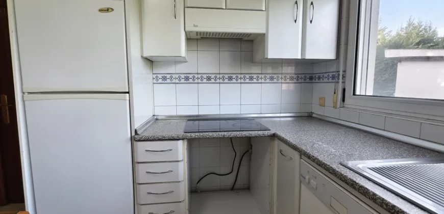 Casa independiente de 6 habitaciones con piscina.