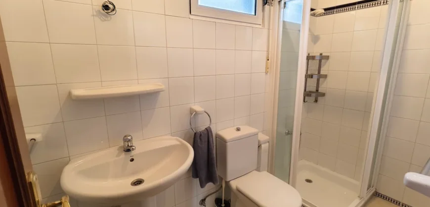 Casa independiente de 6 habitaciones con piscina.