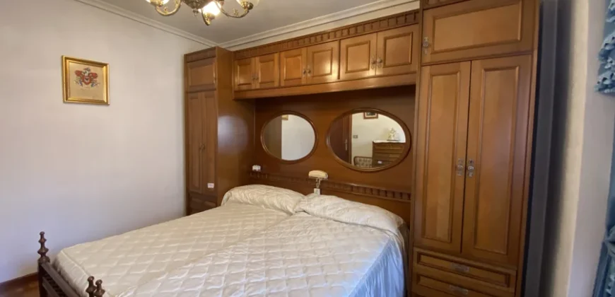 Piso céntrico de cuatro habitaciones con garaje opcional