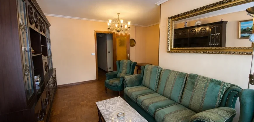 Piso céntrico de cuatro habitaciones con garaje opcional