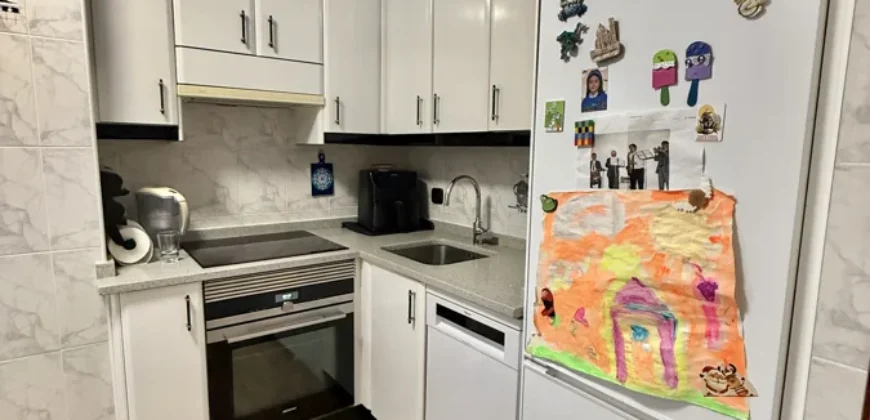 Piso de tres habitaciones y dos baños