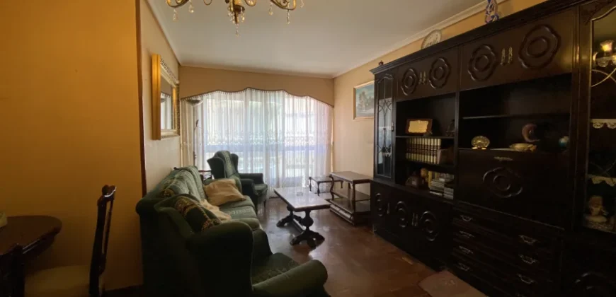 Piso céntrico de cuatro habitaciones con garaje opcional