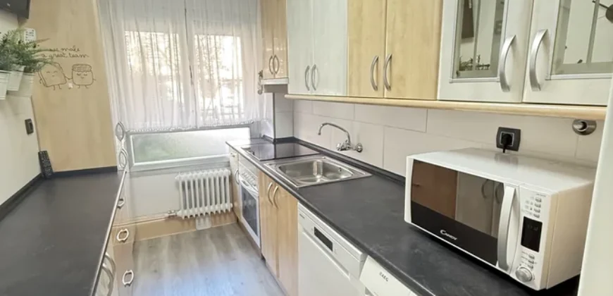 Piso de dos habitaciones con un baño y garaje