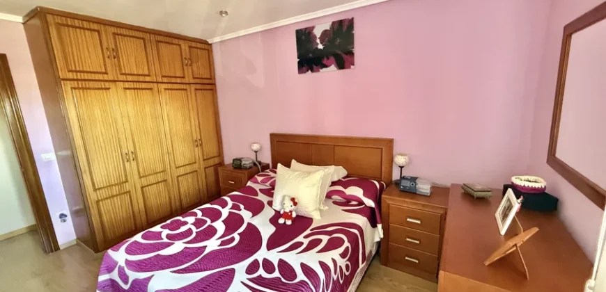 Piso de tres habitaciones y dos baños