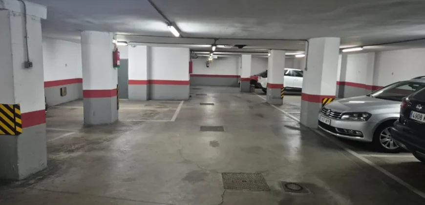 Venta de Piso en Palencia de 3 dormitorios con garaje en Avenida Santander