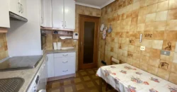 Piso céntrico de cuatro habitaciones con garaje opcional