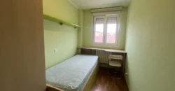 Piso de tres habitaciones y dos baños con plaza de garaje Piso de tres habitaciones y dos baños con plaza de garaje