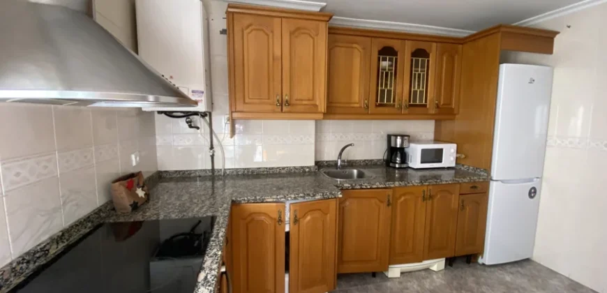 Piso céntrico de tres habitaciones con trastero